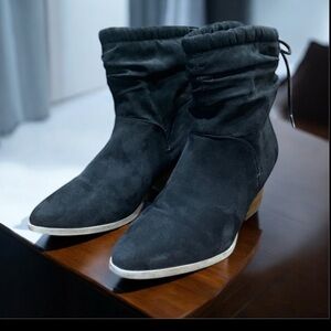 Faux Black Suede Chunky Heel Slouch Ankle Boots JustFab Womens Sz 10
